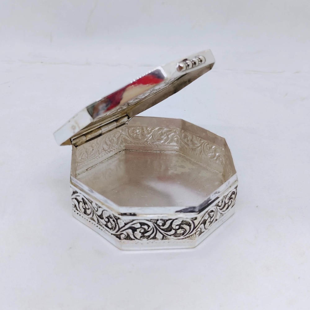 Real silver box for gifting in antique octagon shape by puran