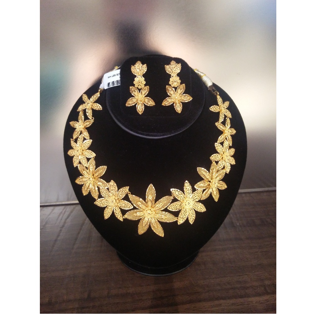 Buy quality 916 Gold Designer Necklace Set For Wedding GK-N01 in Banda