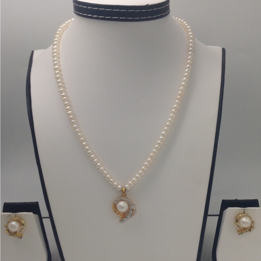 White cz and pearls pendent set with flat pearls mala jps0159