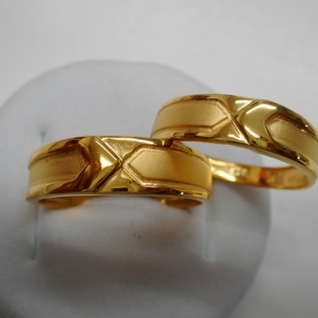 Buy quality 22 carat 916 couple rings in Ahmedabad