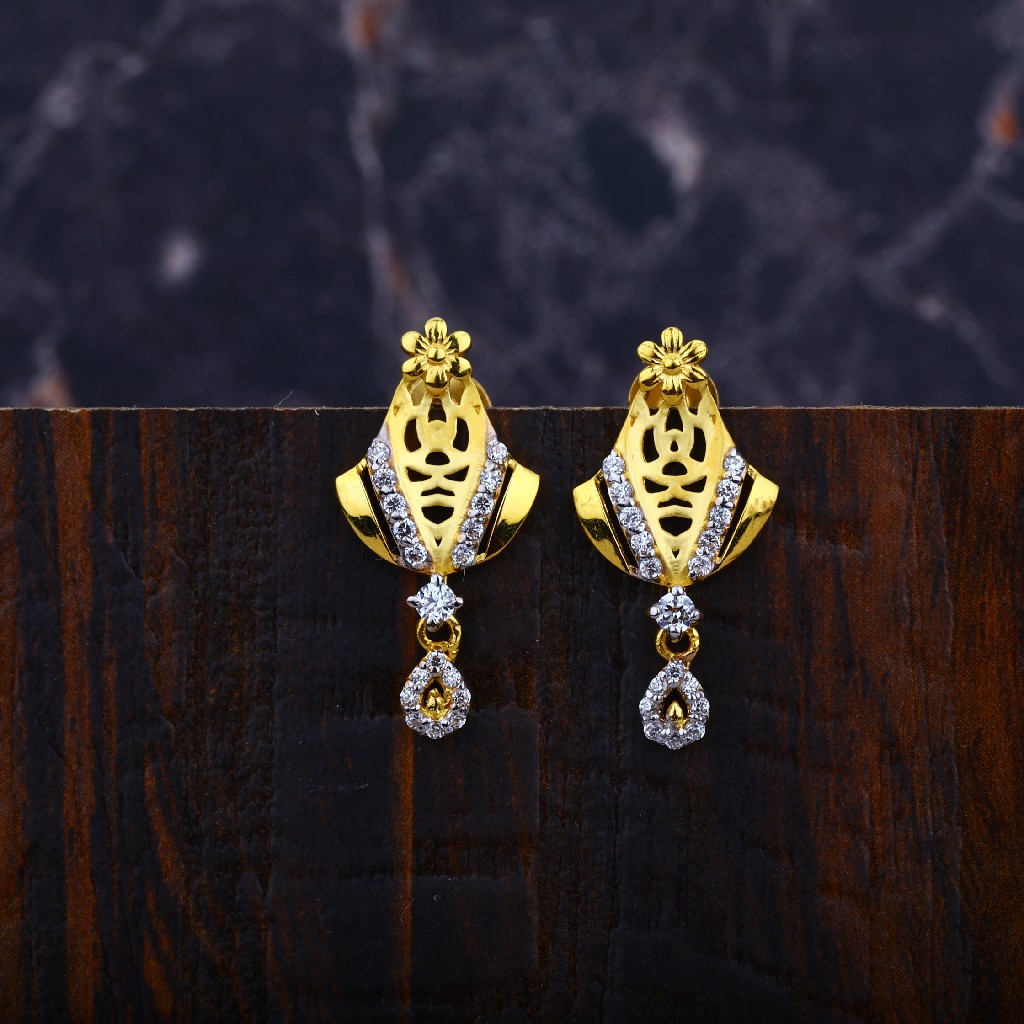 Ladies 916 Fancy Gold Cz Earrings-LFE83