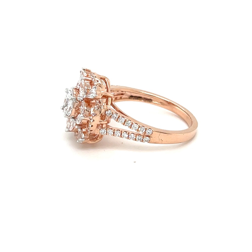 Hezzo Cocktail Diamond Ring in Rose Gold