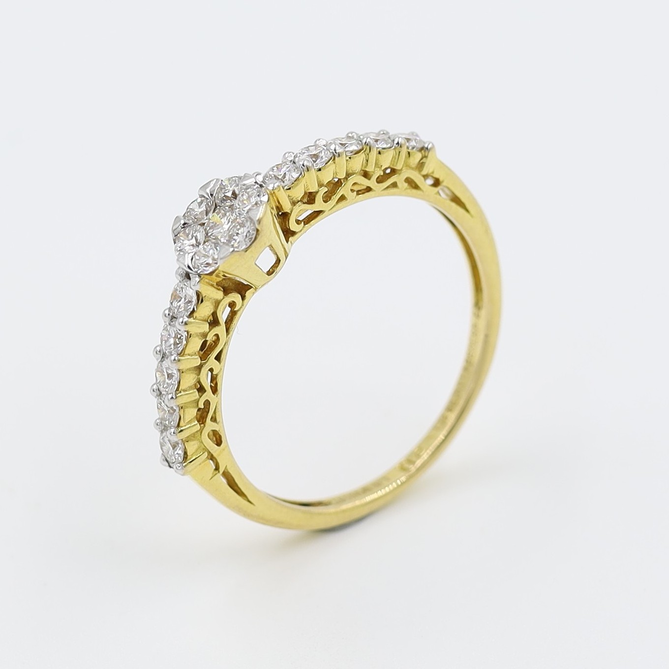 18kt Yellow Gold Pressure Setting Diamond Ring