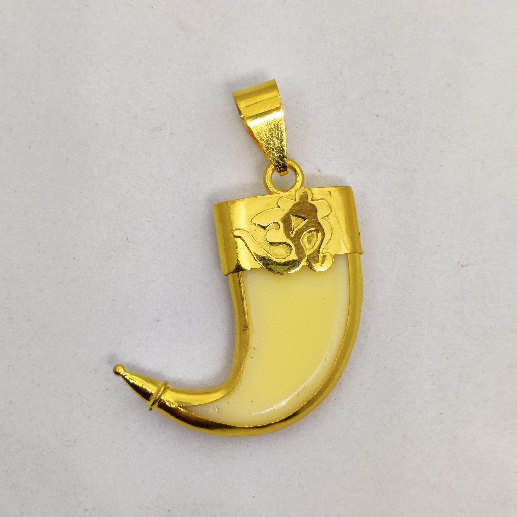 916 gold OM Design gent's artificial lion nail pendant