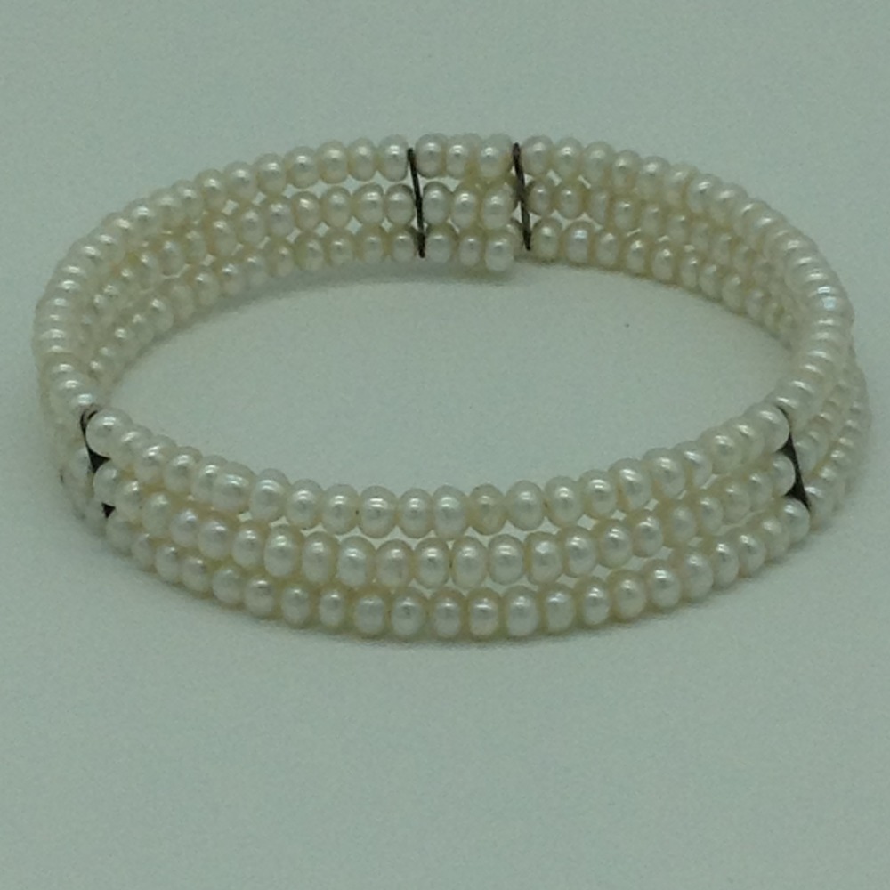 White Flat Pearls 3 Layers Stiff Bracelet JBG0161