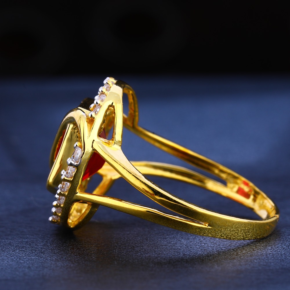 22KT Gold Hallmark Fancy Ladies Ring LR563