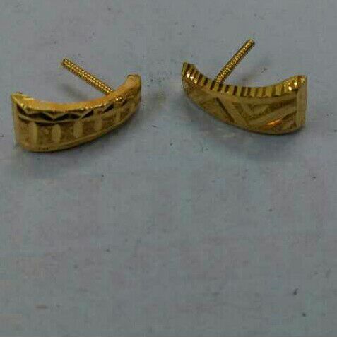 18KT Gold Designer Ladies earrings