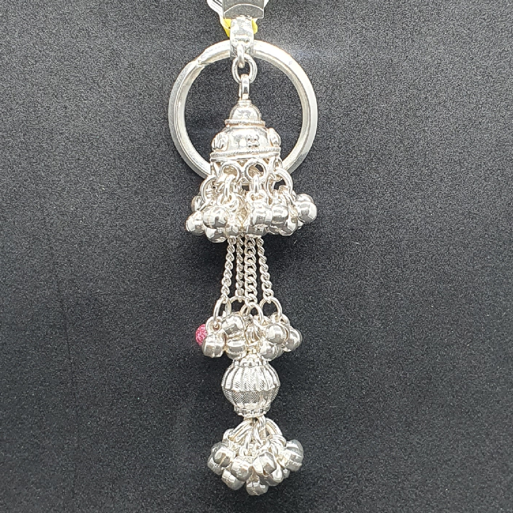 Ladies Keychain In Silver | Saree Waist Keychain | Latest Fashion Design -  YouTube