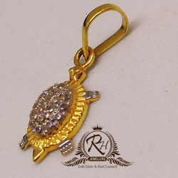 22 carat gold tortoise daimond pendal RH-PL925