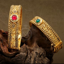Gold Ladies Bangles by Sneh Ornaments