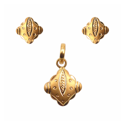 Gold Pendant Set
