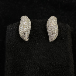 18k Diamond Earrings by 