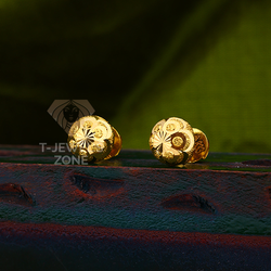 Earrings by Jewels Zone