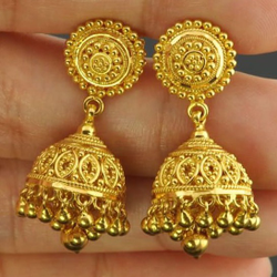gold earrings with zummer by 