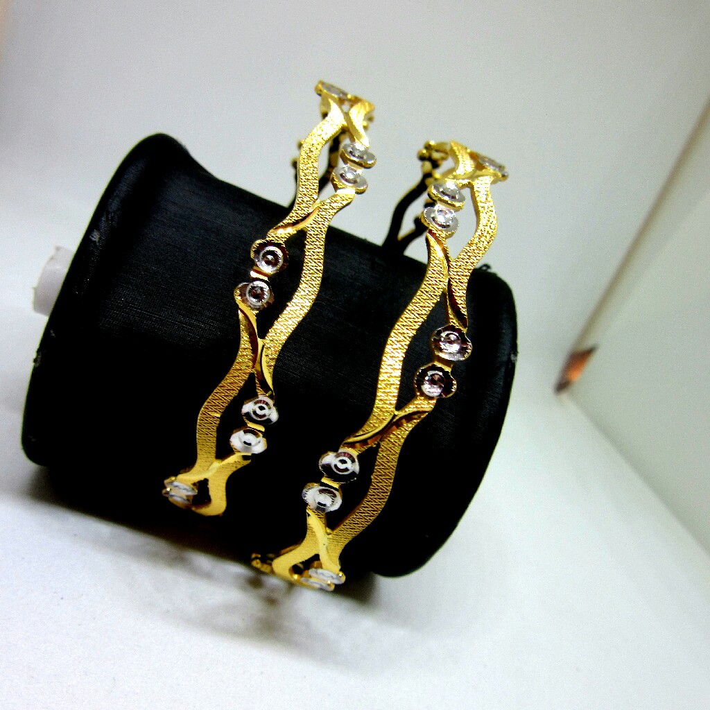 22k 916 Cutting Design Bangles