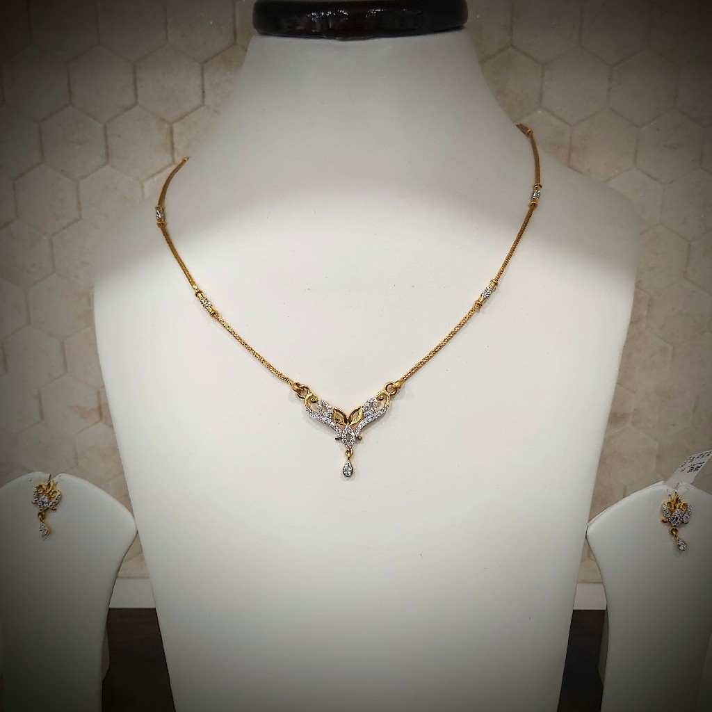 916/ 22k gold attractive ladies mangalsutra with butty