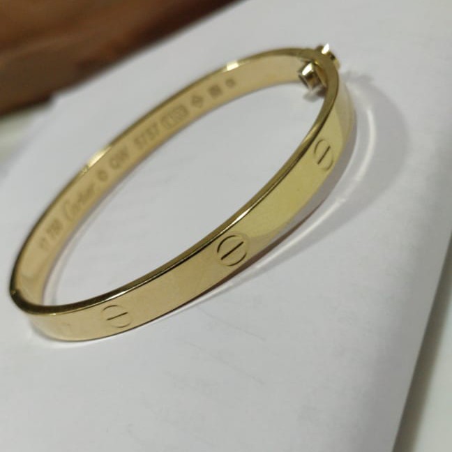 Italian Kada