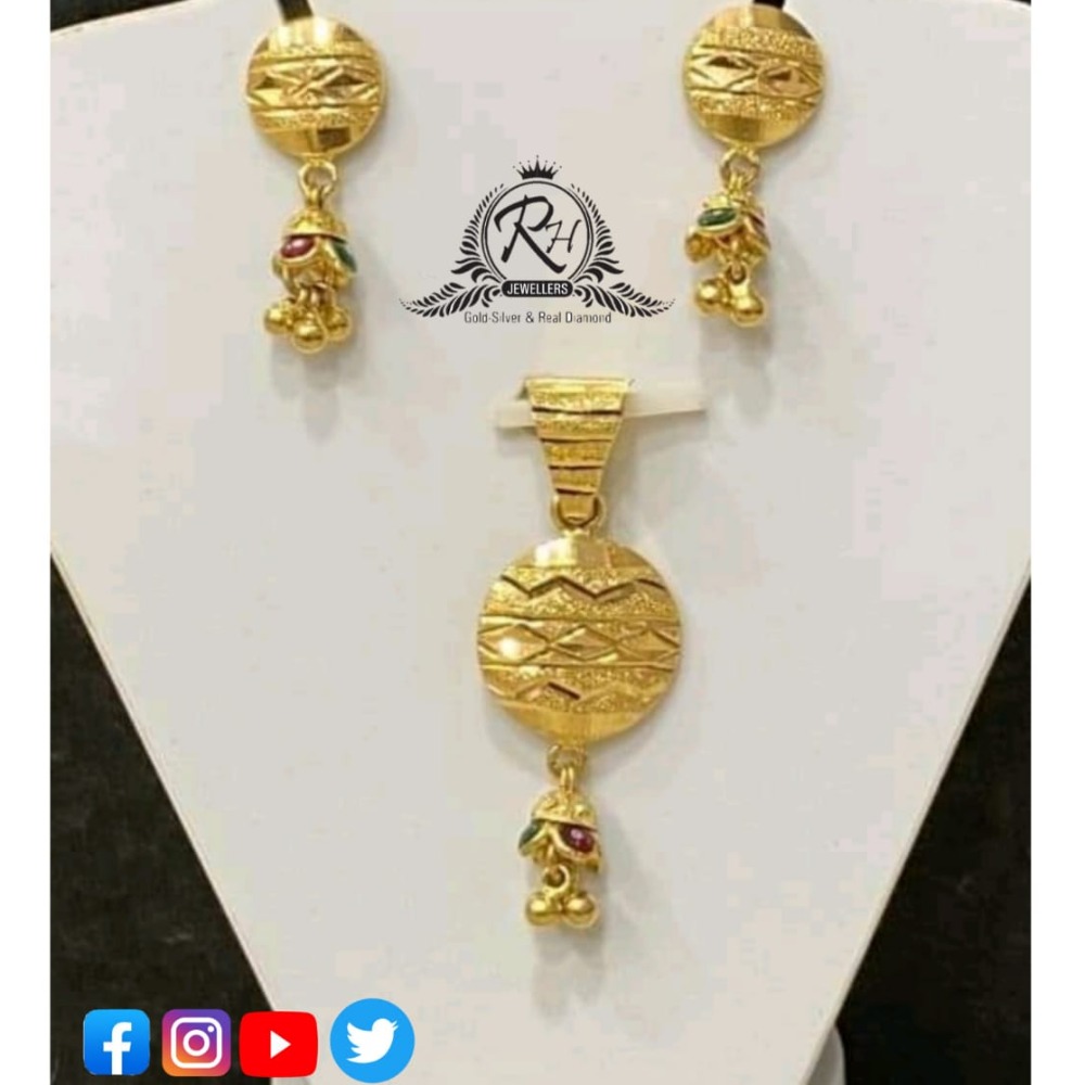 22 carat gold traditional pendants set RH-PS418