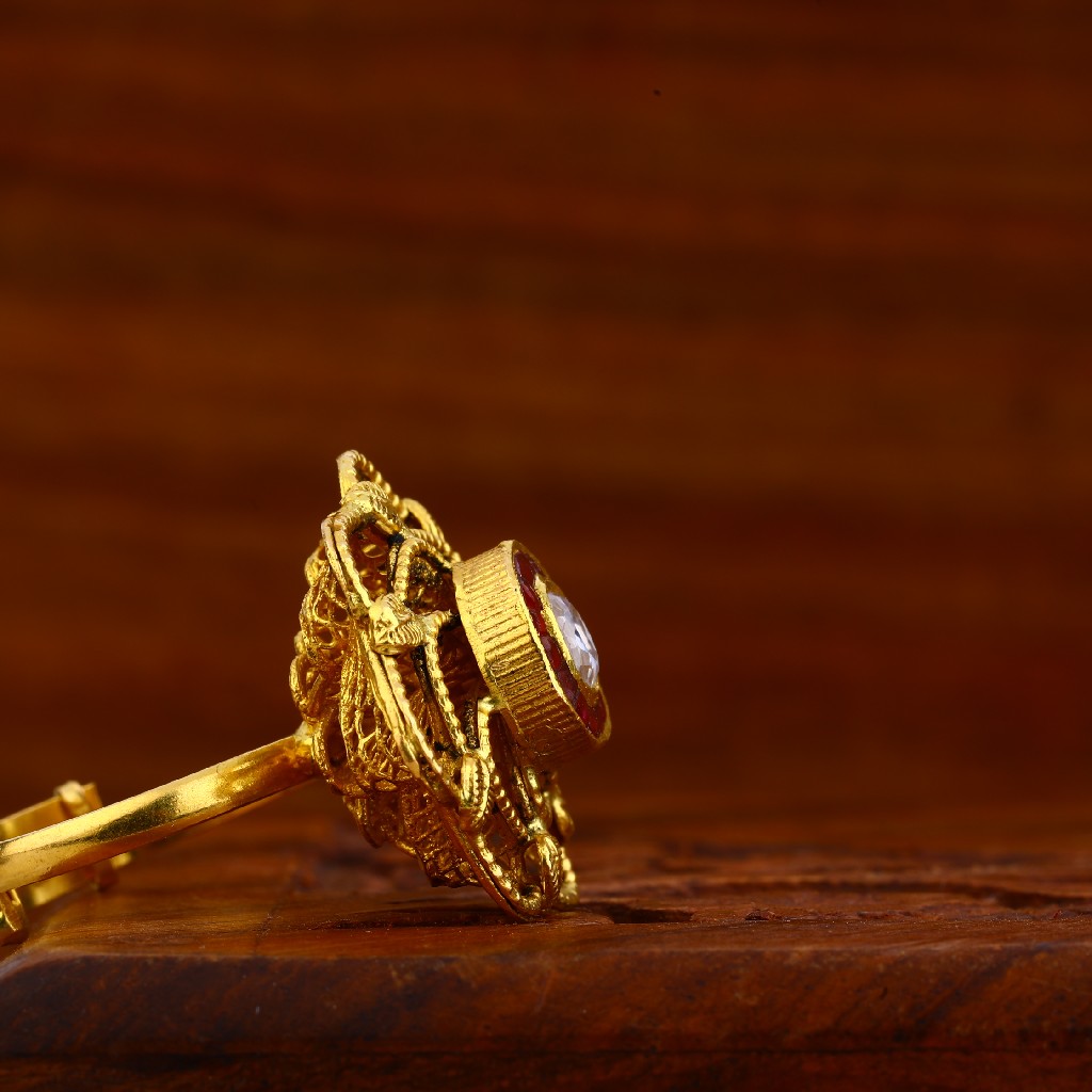 22kt Gold Antique Ring LAR76