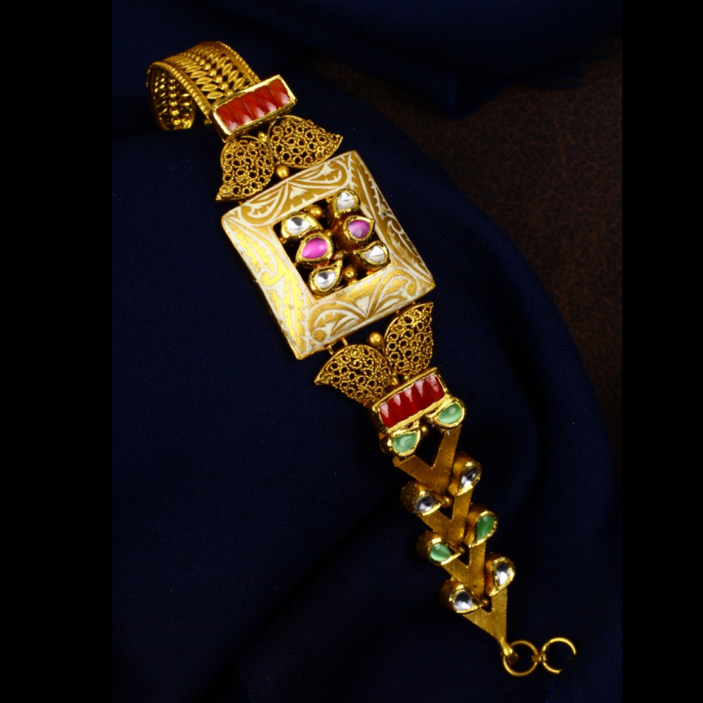 22K Gold Square Shape Antique Jadtar Ladies Bracelet
