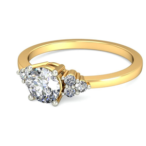 18kt solitaire ring
