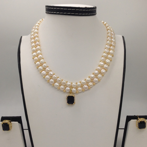 White;green cz pendent set with 2 line but