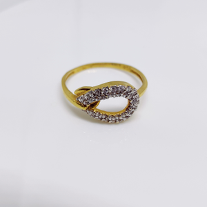 22K Gold Oval Shape Diamond Ladies Ring