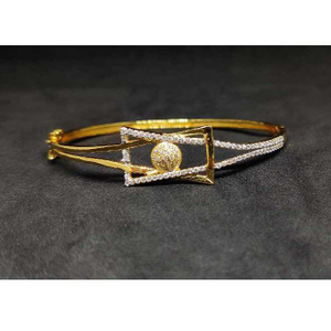 18K Exclusive Ladies Gold Kada