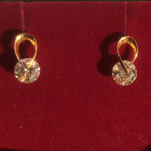 Earring / Tops