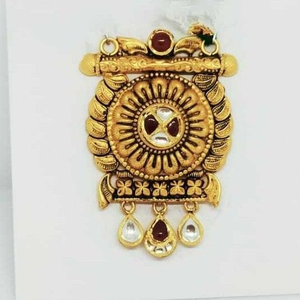 22 KT Gold Rajwadi Pendant