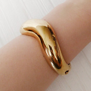 18 k real solid yellow gold vintage clamper w