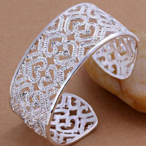 14 kt white gold cuff women's bracelet bangle
