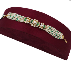 916 gold green color stone bracelet