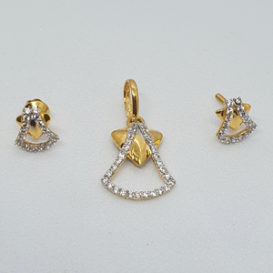 Gold 91.6 Fancy Diamond Pendant Set