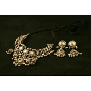 Silver Designer Necklace Set