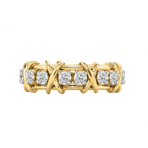 Queenie diamond ring