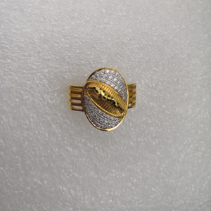 916 gold fancy raund jaguar logo Gents ring