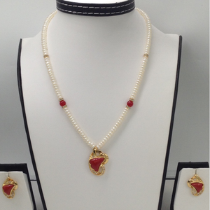 White cz;coral pendent set with flat pearl
