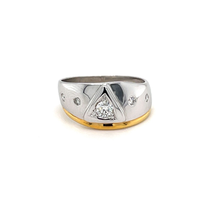 Solitaire Band ring in White Gold