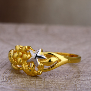 750 plain gold women's gorgeous hallmark ring