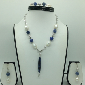 Freshwater white pearls and lapis lazuli si