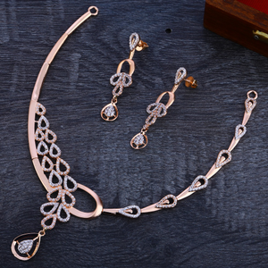 18kt rose gold  delicate hallmark necklace se