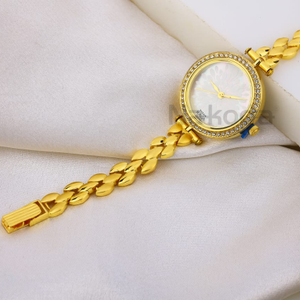 750 gold ladies stylish watch lw26