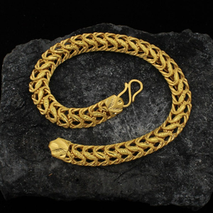 18 Kt Yellow Gold Unique Stylish Chain Men's 