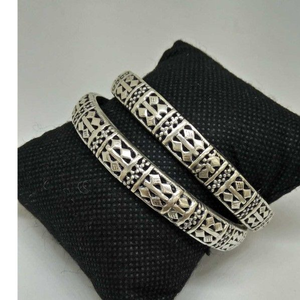 925 Sterling Silver Oxides Designed Bangle