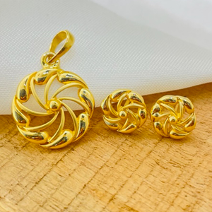 22k Gold Plain Round Pendant Set