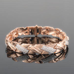18kt jaguar shaped diamond men's bracelet
