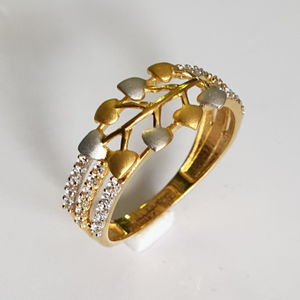 22k gold diamond and flower design