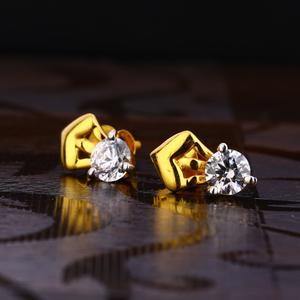 916 Gold Women's Fancy Hallmark Solitaire Ear
