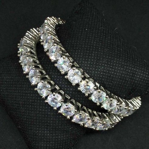 Ad diamond designed forming bangle